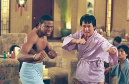 Chief Inspector Lee (Jackie Chan, r), Detective James Carter (Chris Tucker, l)