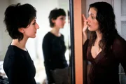 L-R: Sibel (Sibel Kekilli), Selma (Meltem Cumbul)