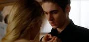Josephine Langford als Tessa Young, Hero Fiennes Tiffin als Hardin Scott Josephine Langford als Tessa Young, Hero Fiennes Tiffin als Hardin Scott