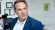 Detective Travis (Todd Terry)
