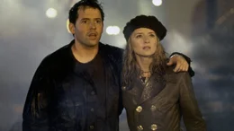 Niko (Matthew Broderick) und Audrey (Maria Pitillo) k&ouml;nnen kaum glauben, was sie sehen...