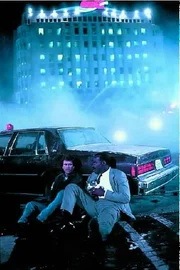 L-R: Martin Riggs (Mel Gibson) und Roger Murtaugh (Danny Glover)