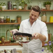 Jamie Oliver bereist die Orte mit der gesündesten Ernährungsweise - von Griechenland über Costa Rica bis nach Japan ... Jamie Oliver bereist die Orte mit der gesündesten Ernährungsweise - von Griechenland über Costa Rica bis nach Japan ...