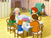 Oma hat Geburtstag. Laura und Tommy haben eine ganz besondere Überraschung für sie.