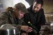 L-R: Captain Weaver (Will Patton), Tom Mason (Noah Wyle)