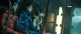 M&uuml;ssen einen skrupellosen Gegner davon abhalten, auf seinem Rachefeldzug die gesamte Menschheit zu vernichten: (v.l.n.r.) Chekov (Anton Yelchin), Kirk (Chris Pine) und Sulu (John Cho) ...
