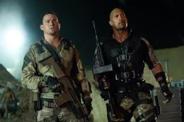 L-R: Duke (Channing Tatum) and Roadblock(Dwayne Johnson)