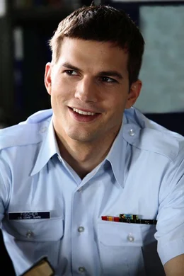 Wird am h&auml;rtesten von Ben in die Mangel genommen: der hochbegabte Jake Fischer (Ashton Kutcher), genannt "Fisch" ...