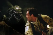Am S&uuml;dpol, 600 Meter unter dem Eis, muss der  Arch&auml;ologe Sebastian (Raoul Bova) gegen blutr&uuml;nstige Aliens antreten, die ihn als Brutst&auml;tte ihres Nachwuchses benutzen wollen ...
