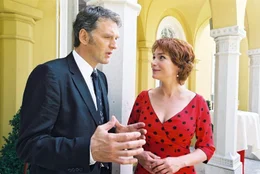Robert (Walter Sittler), Caroline (Aglaia Szyszkowitz).