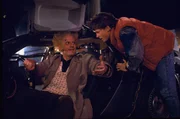 Back To The Future I_Zurueck in die Zukunft I, Regie Robert Zemeckis USA 1985 Ehe sich Marty versieht, rast er in die 50er Jahre zur&uuml;ck und stellt damit das komplette Zeitkontinuum seines Lebens auf den Kopf. Michael J. Fox;Christopher Lloyd;Lea Thompson;Thomas F. Wilson;Crispin Glover;Claudia Wells;Billy Zane;Casey SiemaszkoBack To The Future I_Zurueck in die Zukunft I, Regie Robert Zemeckis USA 1985 Ehe sich Marty versieht, rast er in die 50er Jahre zuruck und stellt damit das komplette Zeitkontinuum seines Lebens auf den Kopf. Michael J. Fox;Christopher Lloyd;Lea Thompson;Thomas F. Wilson;Crispin Glover;Claudia Wells;Billy Zane;Casey Siemaszko