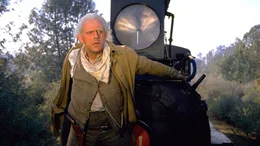 Alles was "Doc" (Christopher Lloyd) jetzt tut, wird Auswirkungen auf die Zukunft haben..