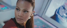 Uhura (Zoe Saldana)