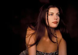 Lucy Harmon (Liv Tyler)