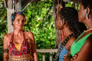 (v.li.): Elizabeth Bourgine (Catherine Bordey), Shantol Jackson (DS Naomi Thomas), Ginny Holder (Officer Darlene Curtis).