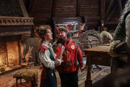Brina (Caterina Guzzanti) und Trip (Pasquale Petrolo)