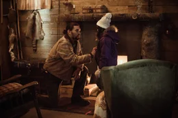 Jason Momoa als Joe Braven und Jason Momoa als Joe Braven