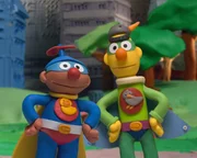 Ernie (re.) und Bert (li.) wollen als Superhelden ihre übernatürlichen Fähigkeiten zum Einsatz bringen.