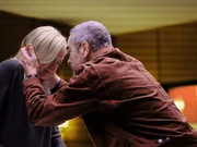 Danny (James Nesbitt) und seine Ex-Frau Susannah (Anne-Marie Duff), die nicht an seine Mordtheorie glaubt. Danny (James Nesbitt) und seine Ex-Frau Susannah (Anne-Marie Duff), die nicht an seine Mordtheorie glaubt.