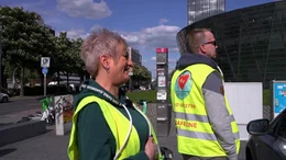 Mitarbeiter Obdachlosenhilfe Ruhrgebiet  +++ Die Verwendung des sendungsbezogenen Materials ist nur mit dem Hinweis und Verlinkung auf RTL+ gestattet. +++