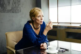 Wie weit w&uuml;rde die TV-Sender Vorsitzende Frau Bellini (Katja Riemann) f&uuml;r ihre neuste Entdeckung gehen?