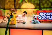Obst: Woozle und Simón wollen einen Obstsalat zum Abendessen machen. Die Maya: Heute geht es um das Volk der Maya! Woozle hat für Maria ein Original Maya Rezept für Trinkschokolade besorgt. Obst: Woozle und Simón wollen einen Obstsalat zum Abendessen machen. Die Maya: Heute geht es um das Volk der Maya! Woozle hat für Maria ein Original Maya Rezept für Trinkschokolade besorgt.