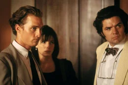 Unterst&uuml;tzung im Fall Carl Lee Hailey bekommt Jake Tyler Brigance (Matthew McConaughey, l.) von Studentin Ellen Roark (Sandra Bullock, M.) und Anwalt Harry Rex Vonner (Oliver Platt, r.).