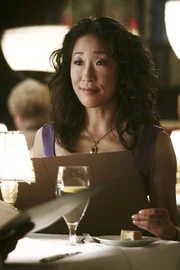 Freut sich über ihr Date mit Burke: Cristina (Sandra Oh) ...