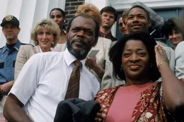 Carl Lee Hailey (Samuel L. Jackson, l.); Gwen Hailey (Tonea Stewart, r.)