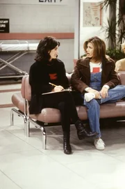 Monica Geller (Courteney Cox, l.); Rachel Green (Jennifer Aniston, r.)