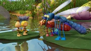 Drei Mücken beanspruchen den Teich für sich. Drei Mücken beanspruchen den Teich für sich.