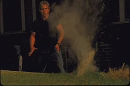 Es wird gef&auml;hrlich: Brian (Paul Walker) muss in Deckung gehen.
