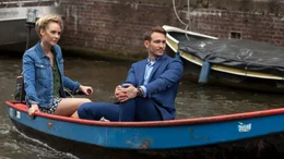 ARD Degeto VERLIEBT IN AMSTERDAM, am Freitag (03.08.18) um 20:15 Uhr und um 01:20 Uhr im ERSTEN. Max (Vladimir Burlakov) und Sophie (Bracha van Doesburgh) finden die Liebe in Amsterdam. | &copy;ARD Degeto/Conny Klein