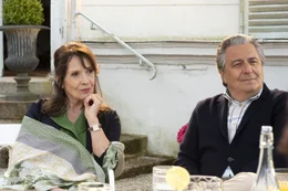 v.li.: Marie Verneuil (Chantal Lauby) und Claude Verneuil (Christian Clavier)