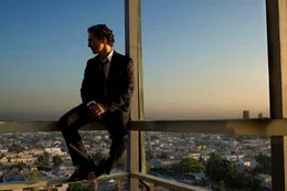 Mick Haller (Matthew McConaughey) ist Strafverteidiger in Los Angeles. Er ist ein Winkeladvokat, der seine F&auml;lle auf sehr ungew&ouml;hnliche Art und Weise regelt. Haller nutzt die L&uuml;cken des Rechtssystems geschickt aus, um f&uuml;r seine meist schuldigen Klienten gute Deals auszuhandeln.