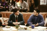 Chandler Bing (Matthew Perry, l.); Joey Tribbiani (Matt LeBlanc, r.)