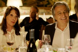 Claude Verneuil (Christian Clavier) und seine Frau Marie (Chantal Lauby) steht eine &Uuml;berraschung bevor.