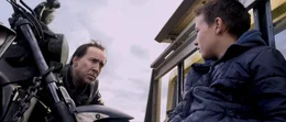 Johnny Blaze (Nicolas Cage, li.)
