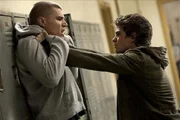 L-R: Flash Thompson (Chris Zylka) und Peter Parker (Andrew Garfield)