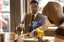 Als sein Boss, ein m&auml;chtiger Drogenh&auml;ndler pl&ouml;tzlich stirbt, macht sich Lucas (Denzel Washington) das zunutze - er will sein eigener Boss sein, sich sein eigenes Reich aufbauen und seine eigene amerikanische Erfolgsgeschichte schreiben ...