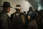 Charlotte (Liv Lisa Fries) befragt den Armenier (Mišel Matičević) und sein Partner Walter Weintraub (Ronald Zehrfeld). Charlotte (Liv Lisa Fries) befragt den Armenier (Mišel Matičević) und sein Partner Walter Weintraub (Ronald Zehrfeld).