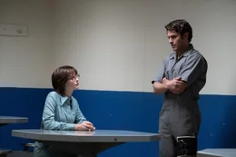 L-R: Carole Ann Boone (Kaya Scodelario) and Ted Bundy (Zac Efron)