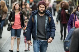 Mitch (Dylan O'Brian)