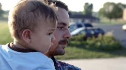 Zack Mulligan (r.) mit seinem Sohn Elliot Mulligan im Skaterparlk