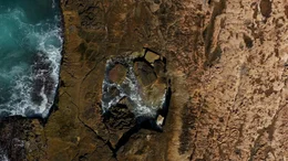 An der K&uuml;ste der kapverdischen Insel Sal finden sich nat&uuml;rliche Meerwasserpools.
