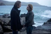 Jimmy Perez (Douglas Henshall) Tochter Cassie (Erin Armstrong) stellt ihrem Vater ihren neuen Freund Edison (Benjamin Cawley) vor.