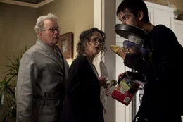 L - R: Uncle Ben (Martin Sheen), Aunt May (Sally Field), Peter (Andrew Garfield)