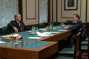 L-R: Boris Shcherbina (Stellan Skarsgård), Valery Legasov (Jared Harris) L-R: Boris Shcherbina (Stellan Skarsgård), Valery Legasov (Jared Harris)