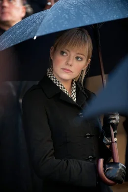 Gwen Stacy (Emma Stone)