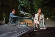 March (Ryan Gosling, r.) und Healy (Russell Crowe) auf dem Weg zu einer gro&szlig;en Party in den H&uuml;geln von Los Angeles.
